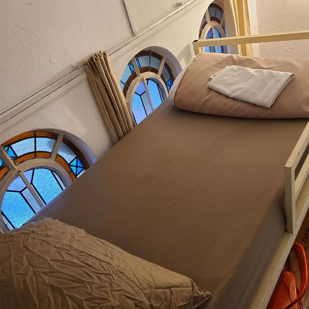Yh Hostel 蒙得维的亚 外观 照片