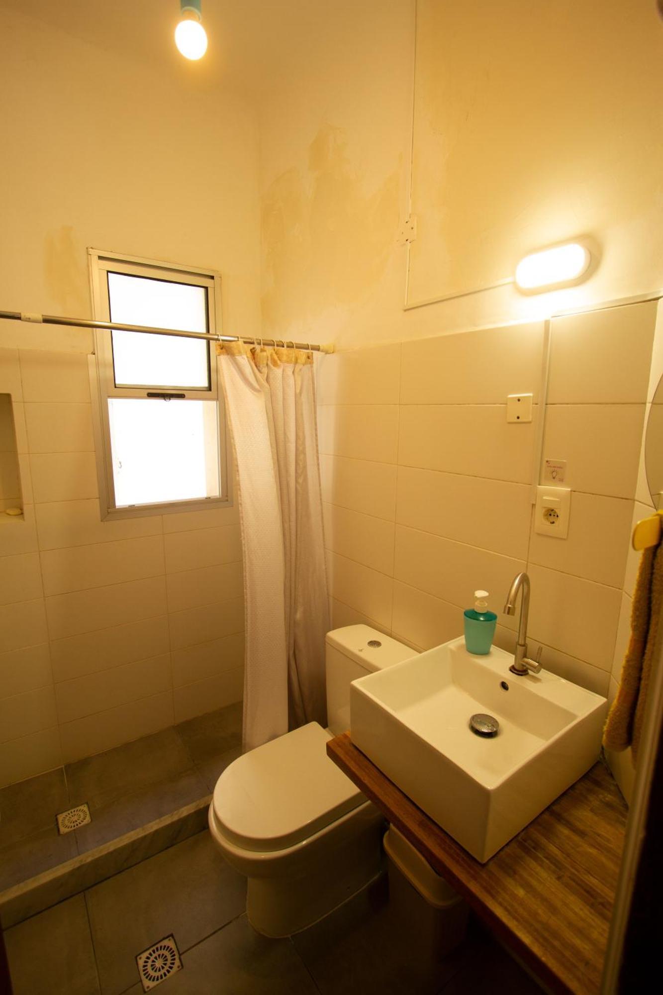 Yh Hostel 蒙得维的亚 外观 照片